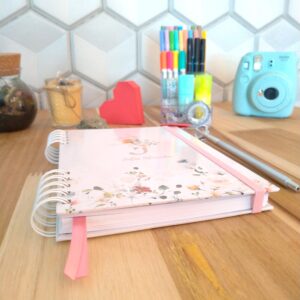 Caderno alfabeto floral personalizado