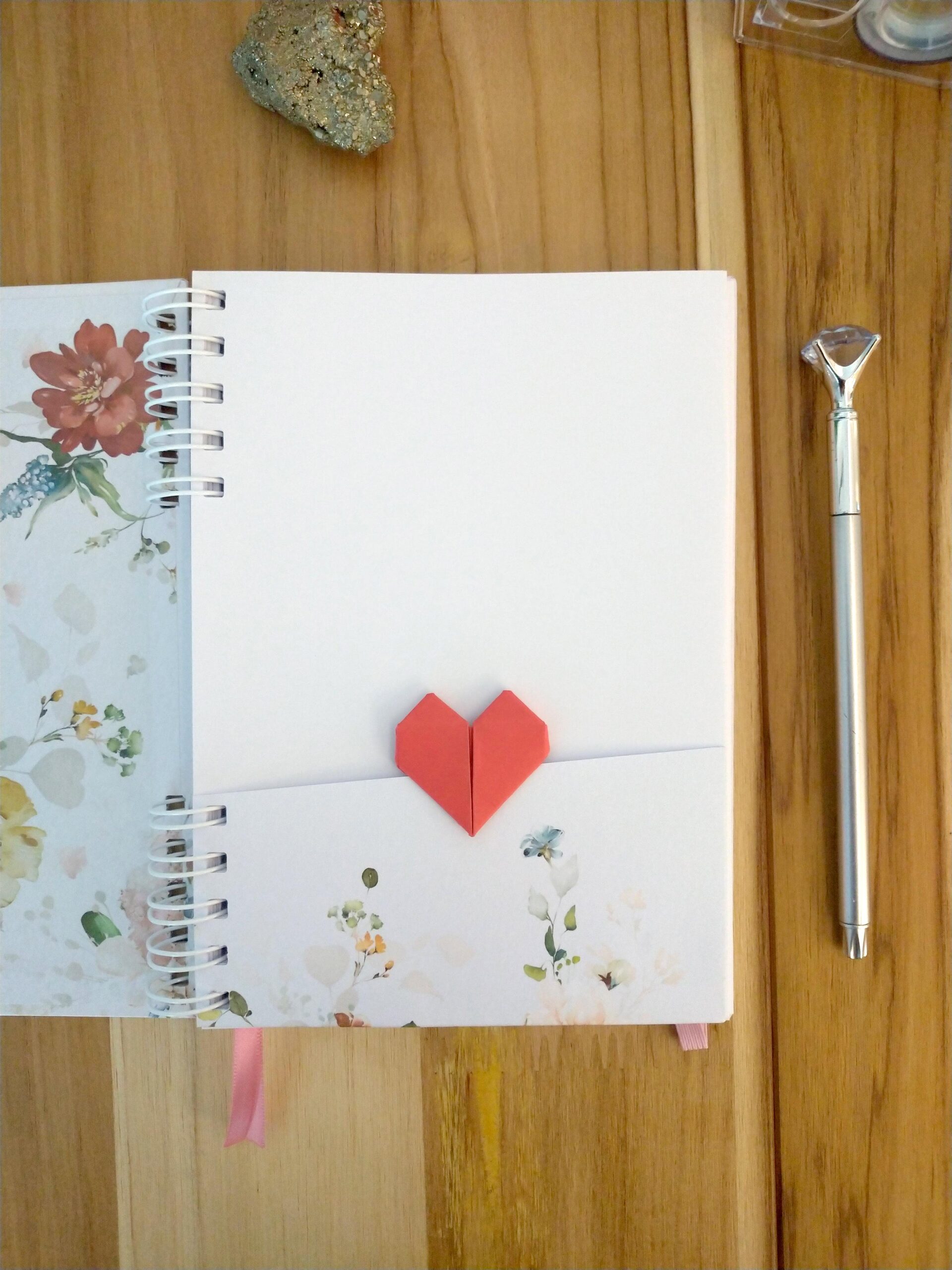 Caderno alfabeto floral personalizado - Imagem 4