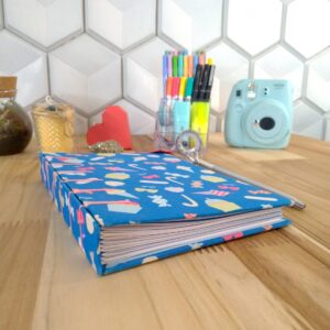 Caderno de receitas com divisórias